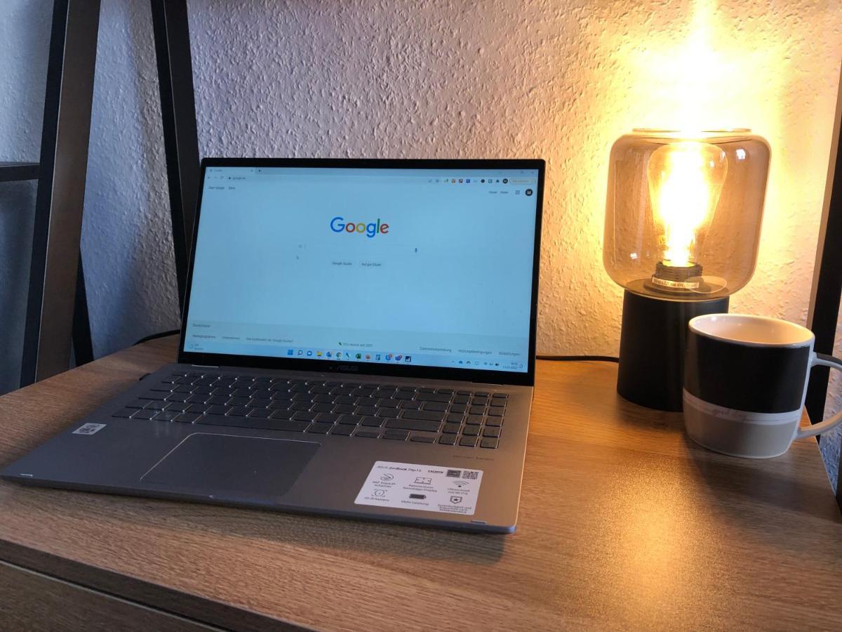 Moderne Uni-apartment: Zentral Mit Netflix, Wlan Und Vollausstattung