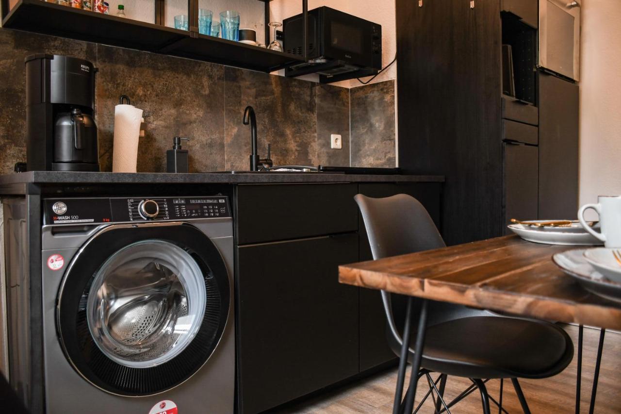 Moderne Uni-apartment: Zentral Mit Netflix, Wlan Und Vollausstattung Apartment Chemnitz