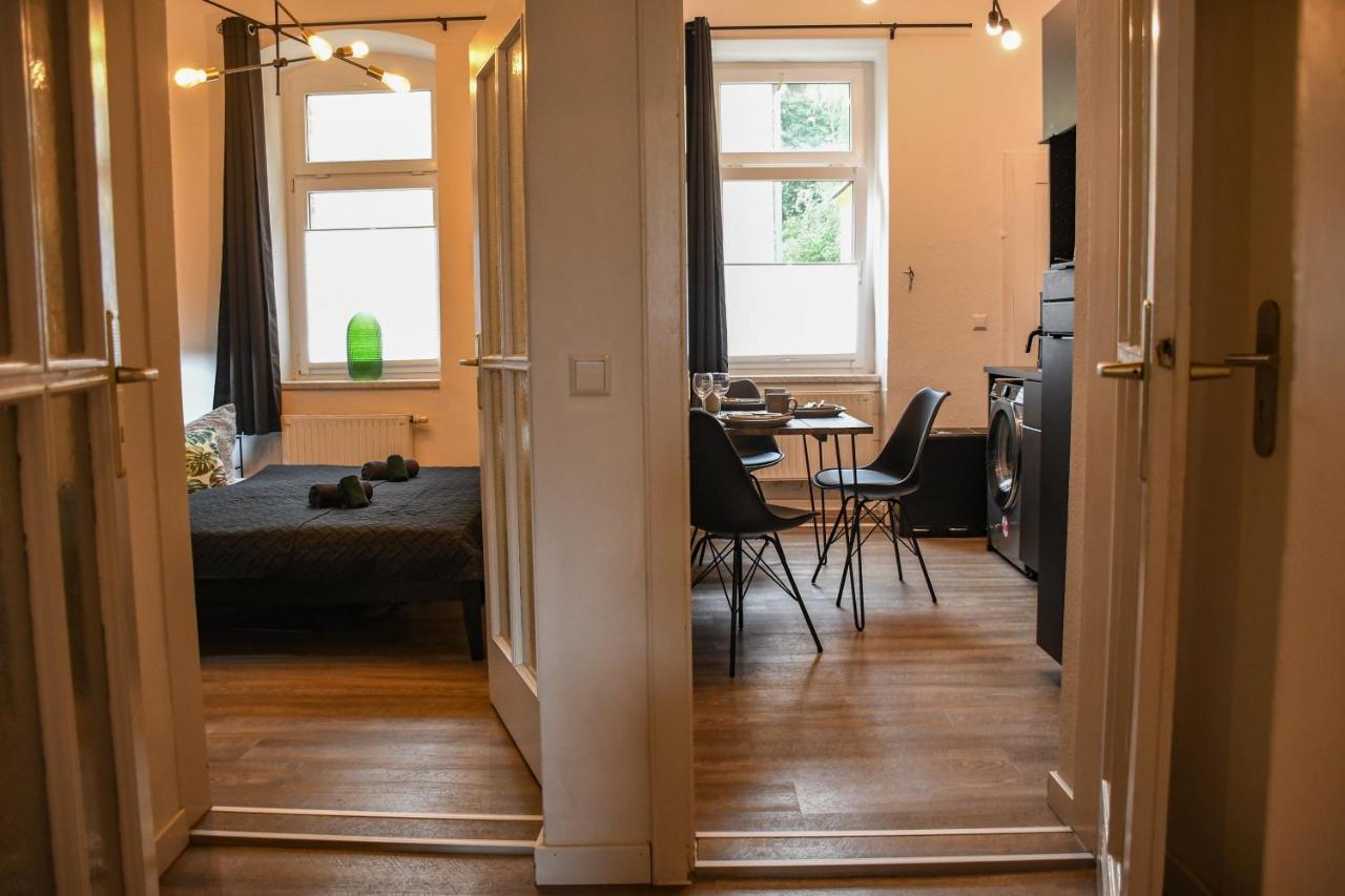 Moderne Uni-apartment: Zentral Mit Netflix, Wlan Und Vollausstattung Chemnitz